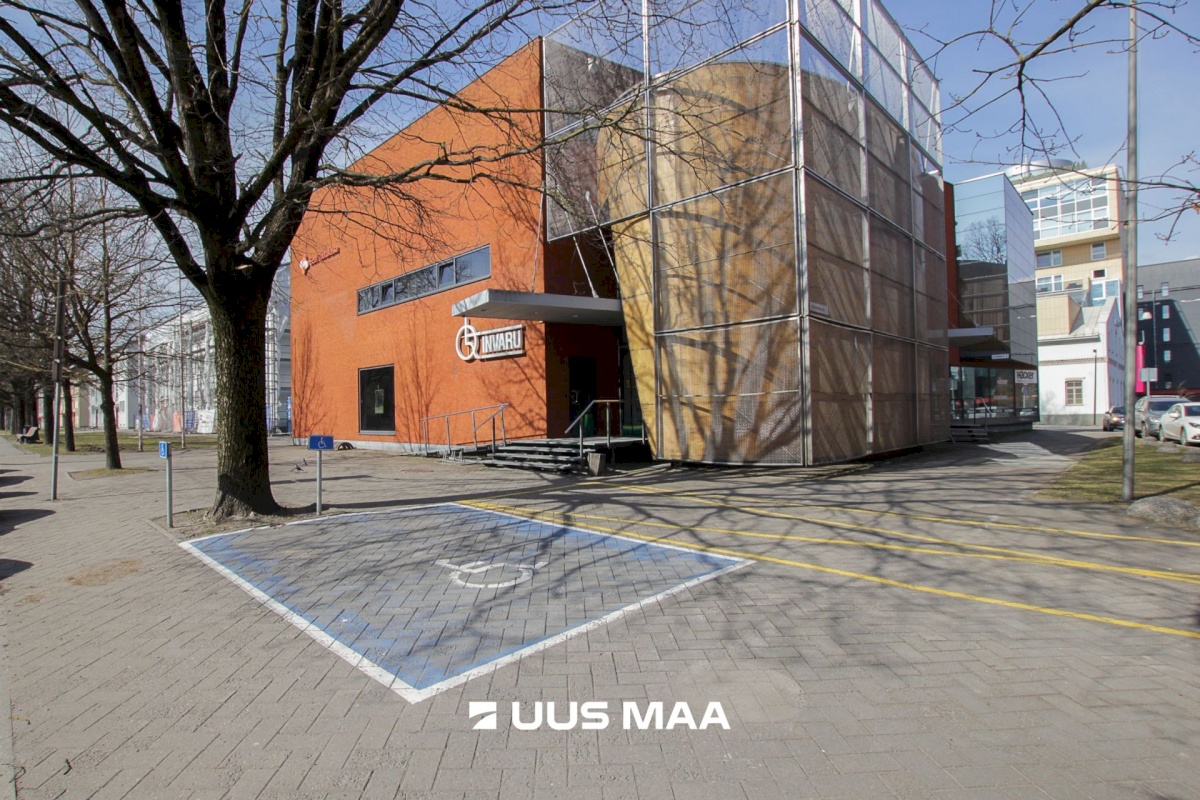 Pärnu linn, Pärnu linn, Kesklinn, Hommiku tn 1