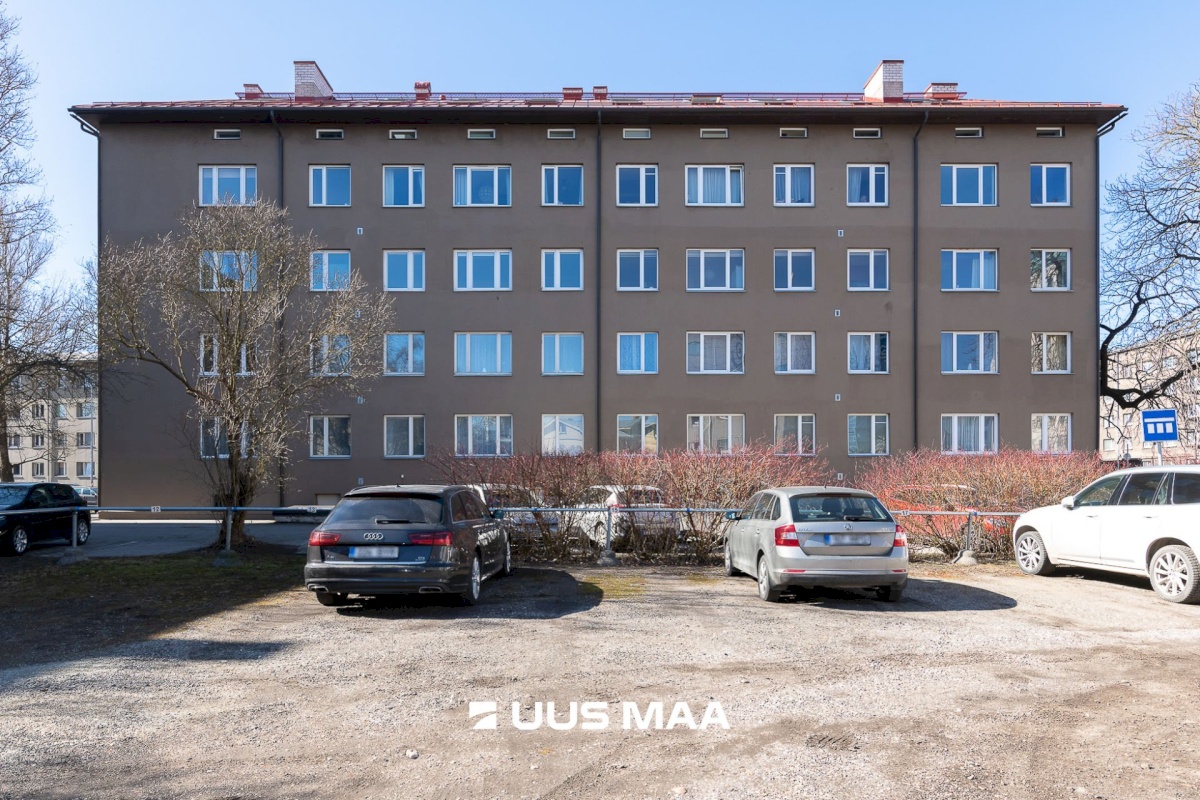Tallinn, Kesklinna linnaosa, Veerenni, Veerenni 1