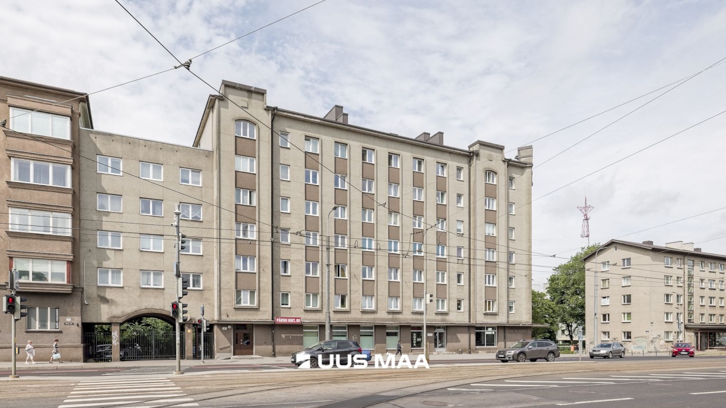 Tallinn, Kesklinna linnaosa, Uus Maailm, Pärnu mnt 80