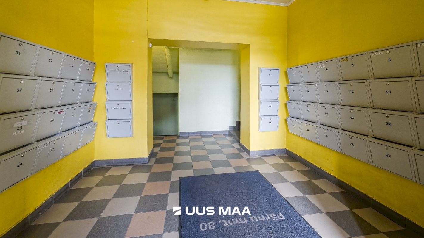 Tallinn, Kesklinna linnaosa, Uus Maailm, Pärnu mnt 80