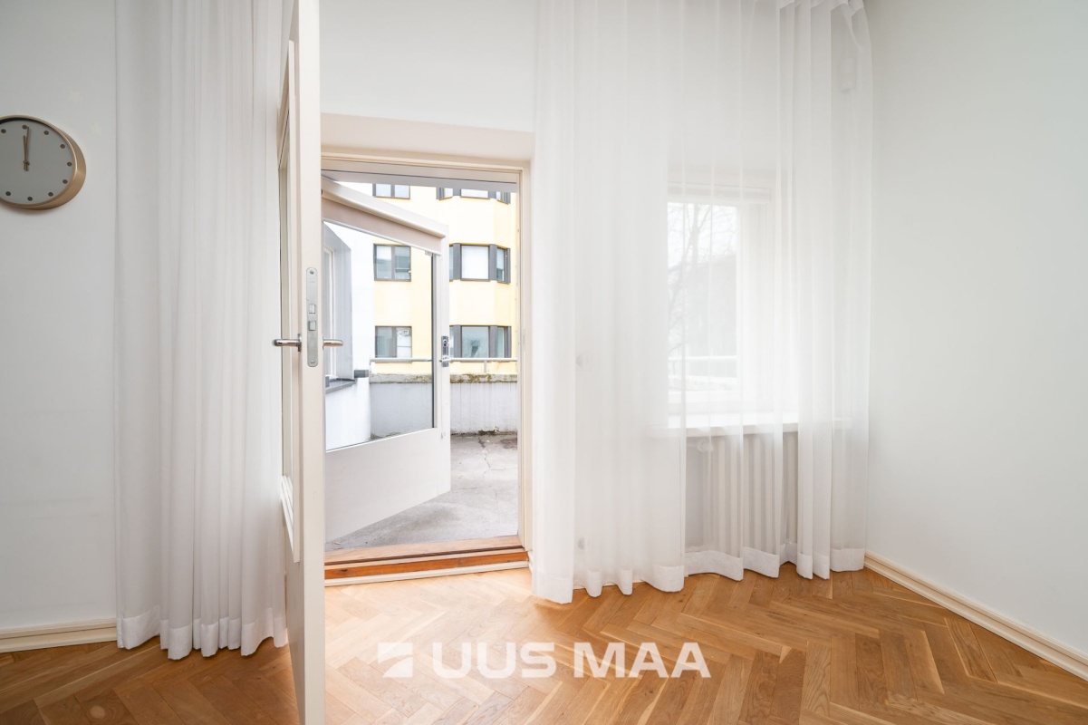 Tallinn, Kesklinna linnaosa, Kadriorg, Raua 25