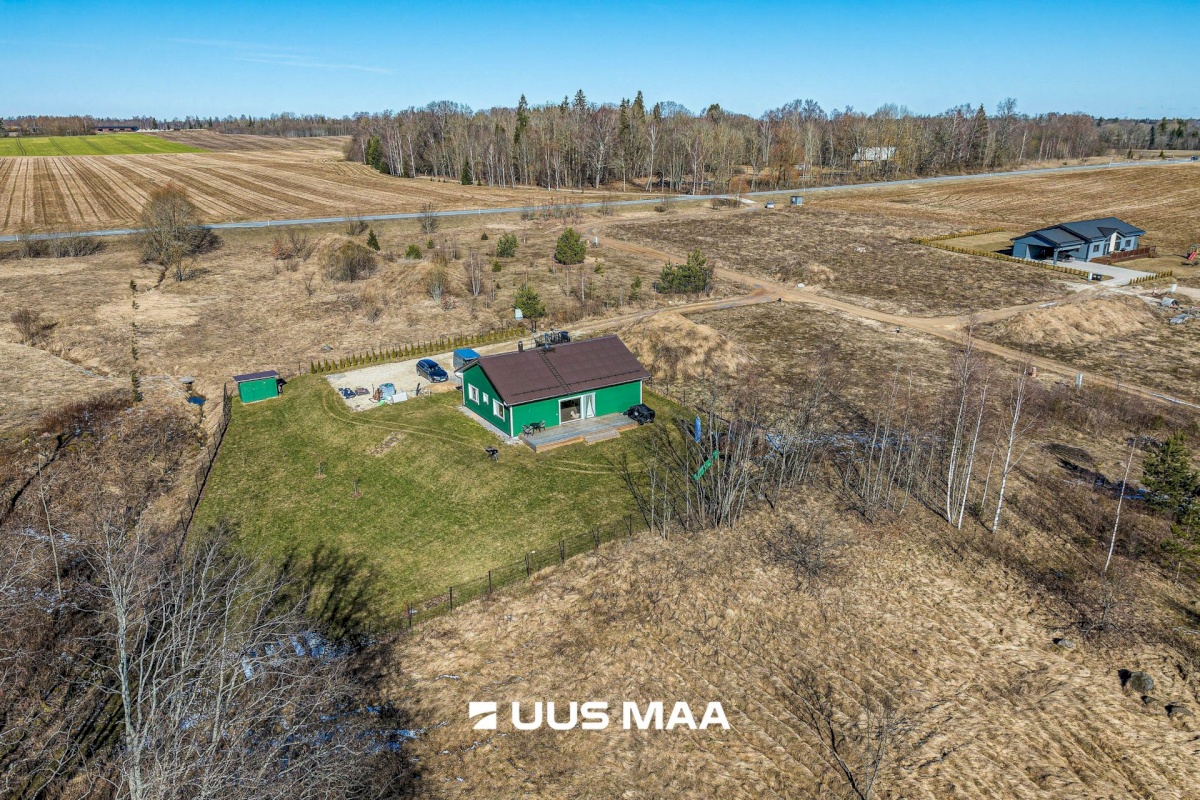 Viljandi vald, Peetrimõisa küla, Ilvese tee 8