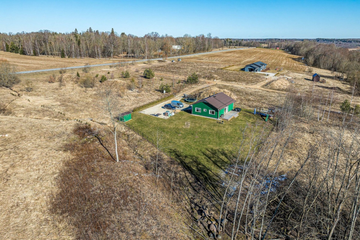 Viljandi vald, Peetrimõisa küla, Ilvese tee 8