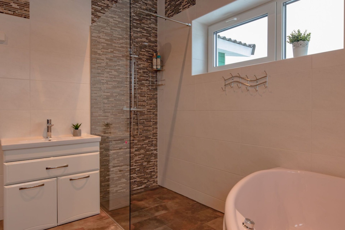 Viljandi vald, Peetrimõisa küla, Ilvese tee 8