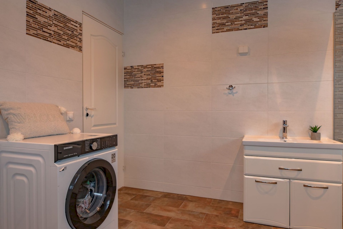 Viljandi vald, Peetrimõisa küla, Ilvese tee 8