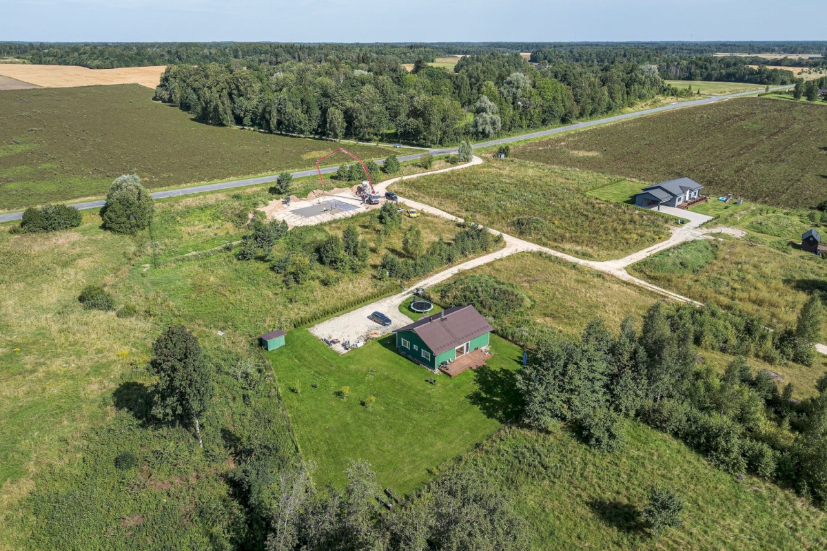 Viljandi vald, Peetrimõisa küla, Ilvese tee 8