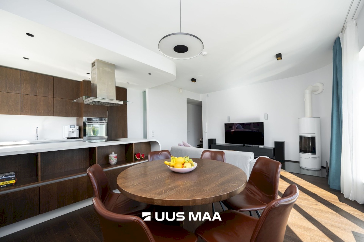 Rae vald, Peetri alevik, Kasemetsa tee 2a