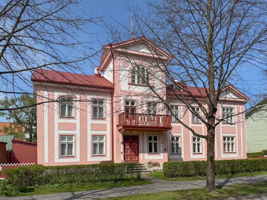 Pärnu linn, Pärnu linn, Kesklinn, Esplanaadi 5