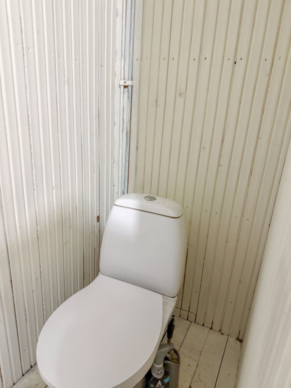 Pärnu linn, Pärnu linn, Kesklinn, Esplanaadi 5