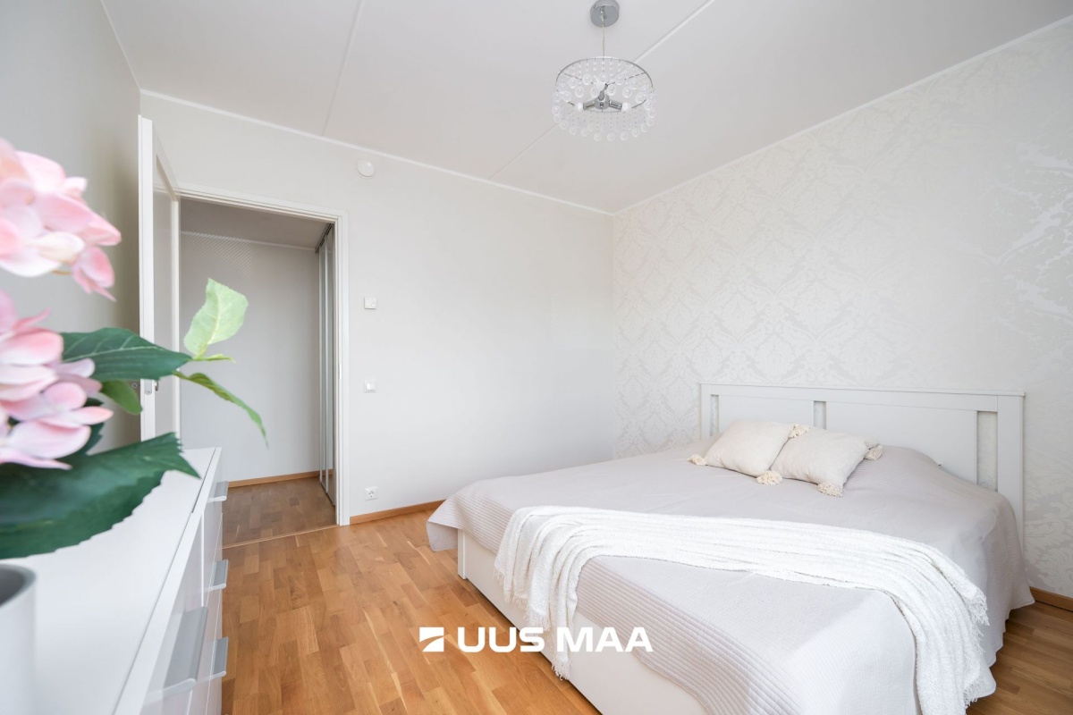 Tallinn, Lasnamäe linnaosa, Uuslinn, Uuslinna 6