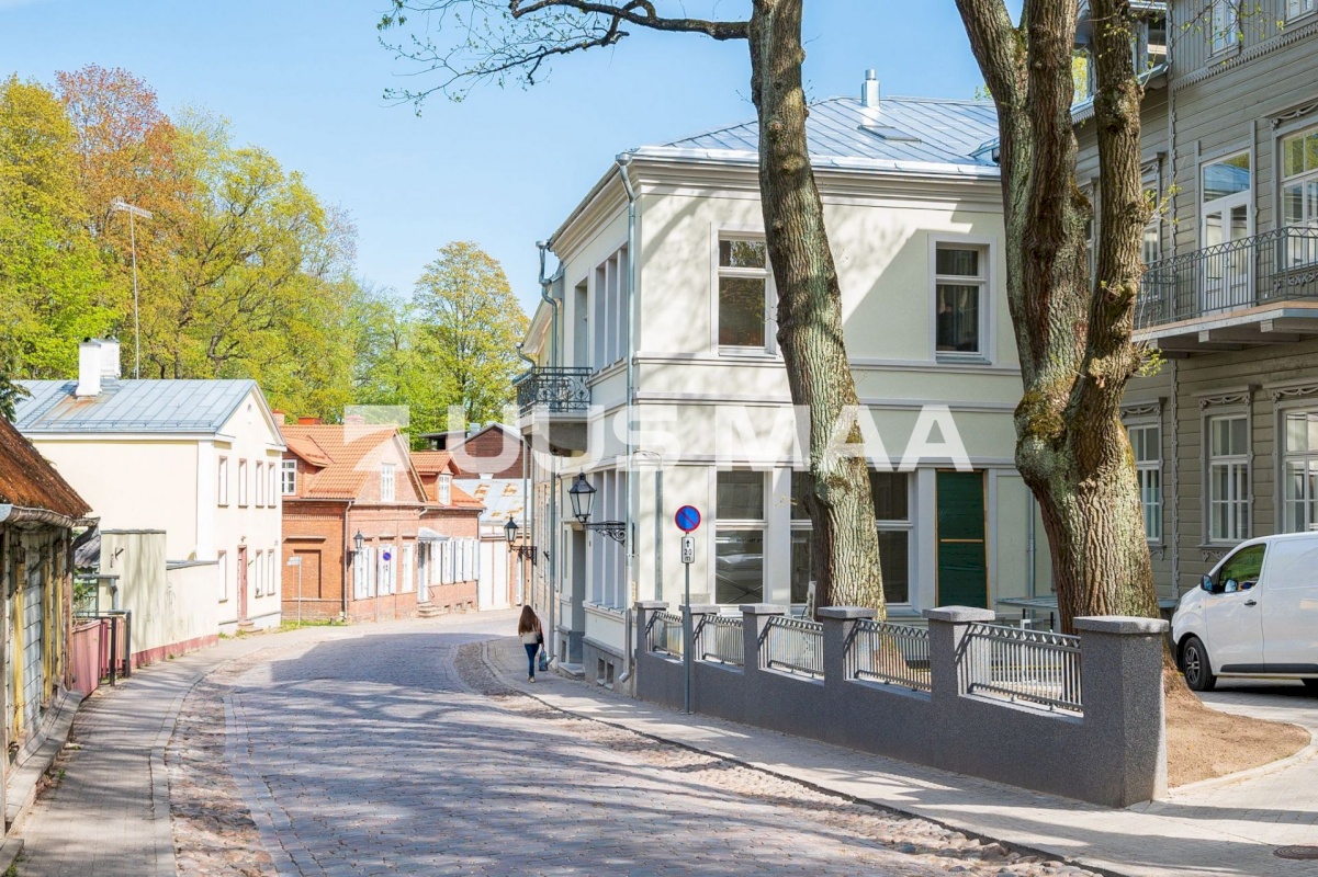 Tartu linn, Tartu linn, Kesklinn, Vallikraavi 10