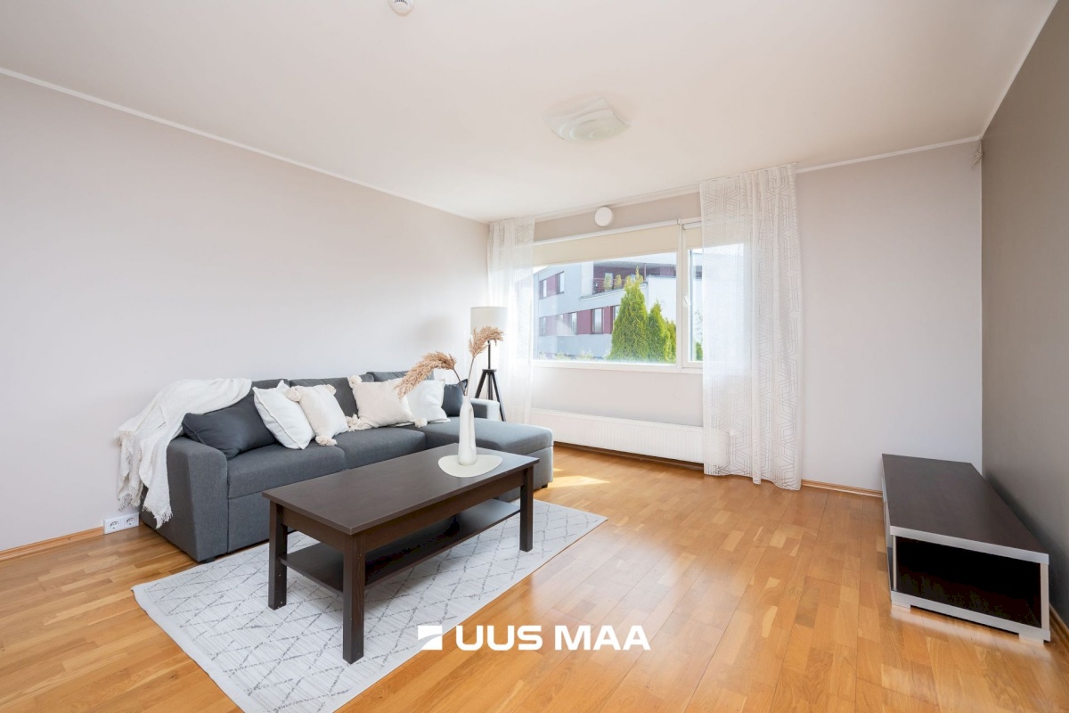 Rae vald, Peetri alevik, Uusmaa tee 5/7