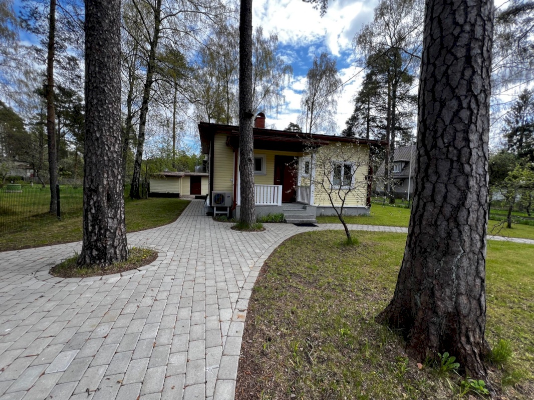 Tallinn, Nõmme linnaosa, Päikese pst