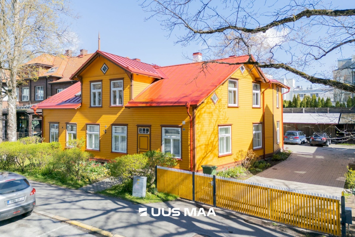 Pärnu linn, Pärnu linn, Rannarajoon, A. H. Tammsaare pst 2