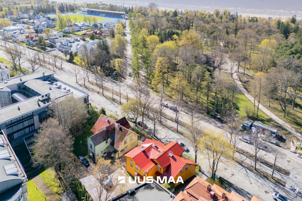 Pärnu linn, Pärnu linn, Rannarajoon, A. H. Tammsaare pst 2