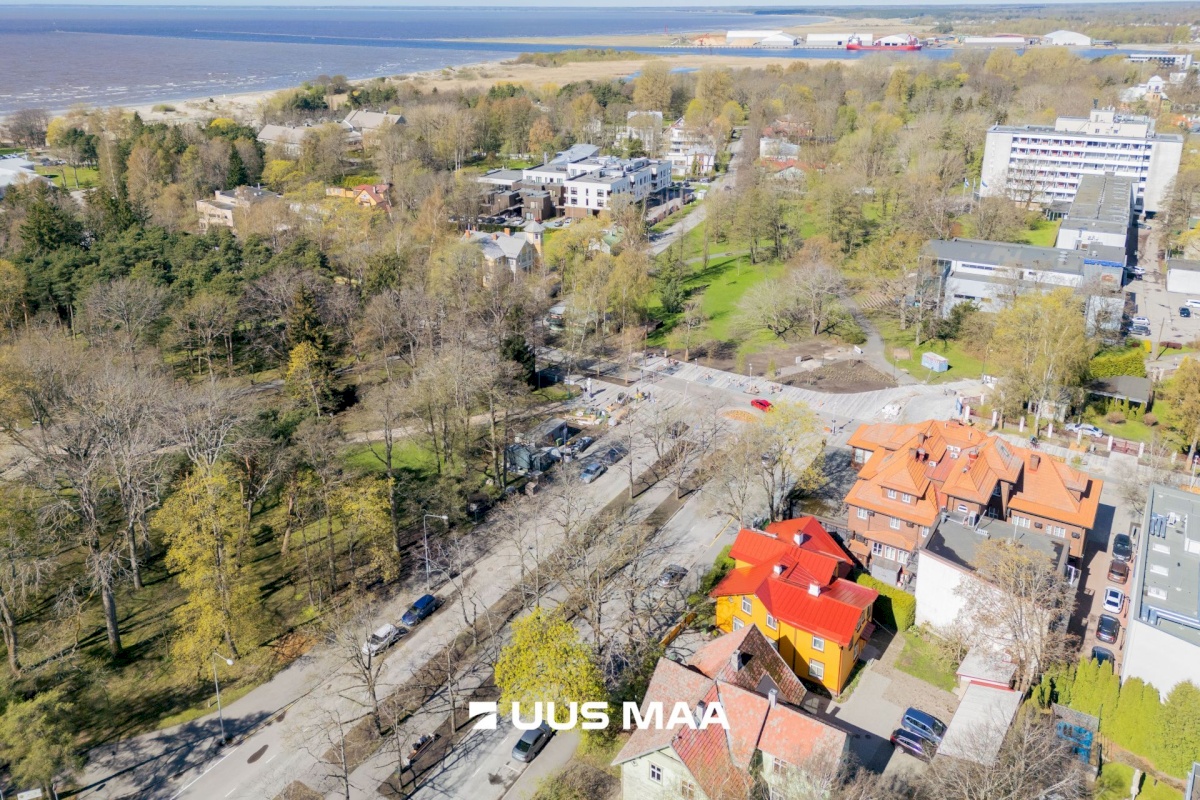 Pärnu linn, Pärnu linn, Rannarajoon, A. H. Tammsaare pst 2