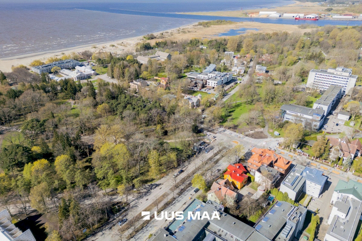Pärnu linn, Pärnu linn, Rannarajoon, A. H. Tammsaare pst 2