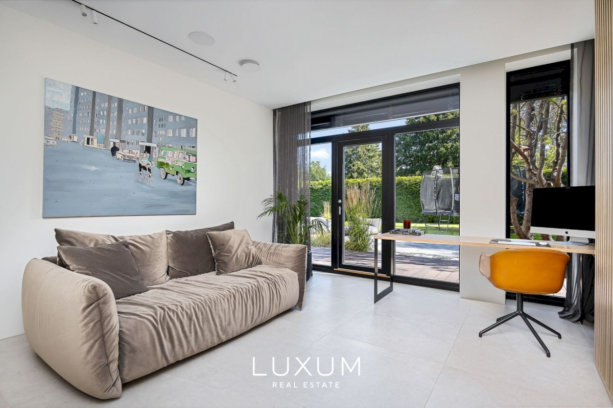 Viimsi vald, Haabneeme alevik, Rohuneeme tee 28