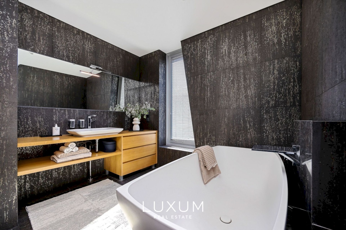 Viimsi vald, Haabneeme alevik, Rohuneeme tee 28