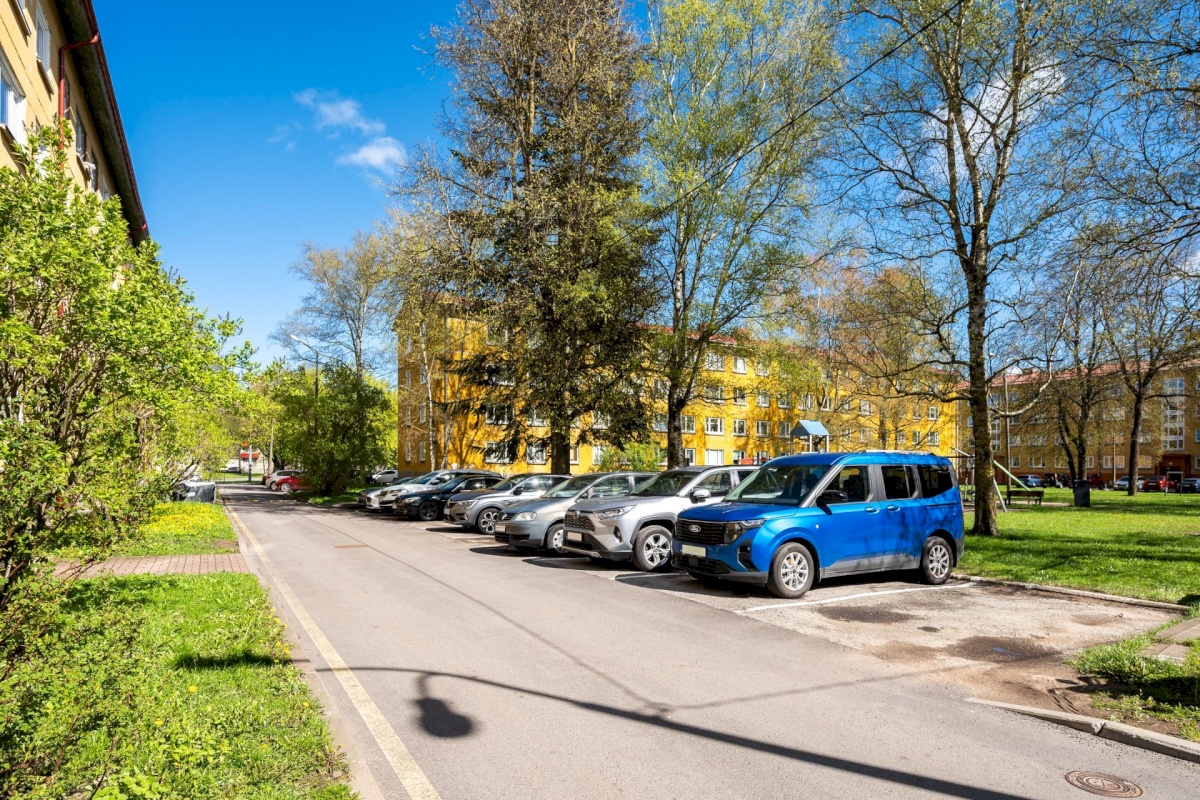 Tallinn, Mustamäe linnaosa, Akadeemia tee 56