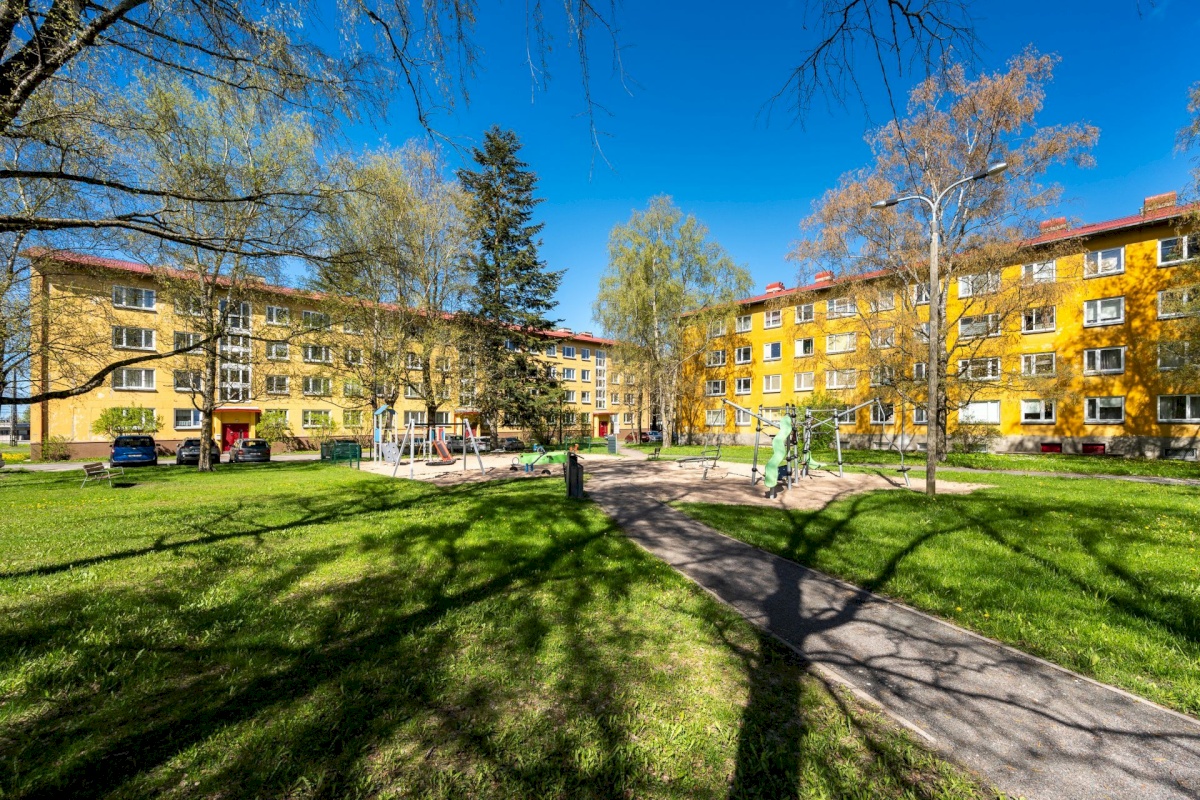 Tallinn, Mustamäe linnaosa, Akadeemia tee 56