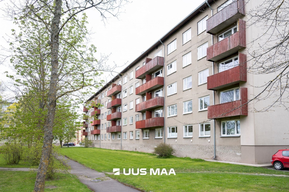Saaremaa vald, Kuressaare linn, J.Smuuli 5