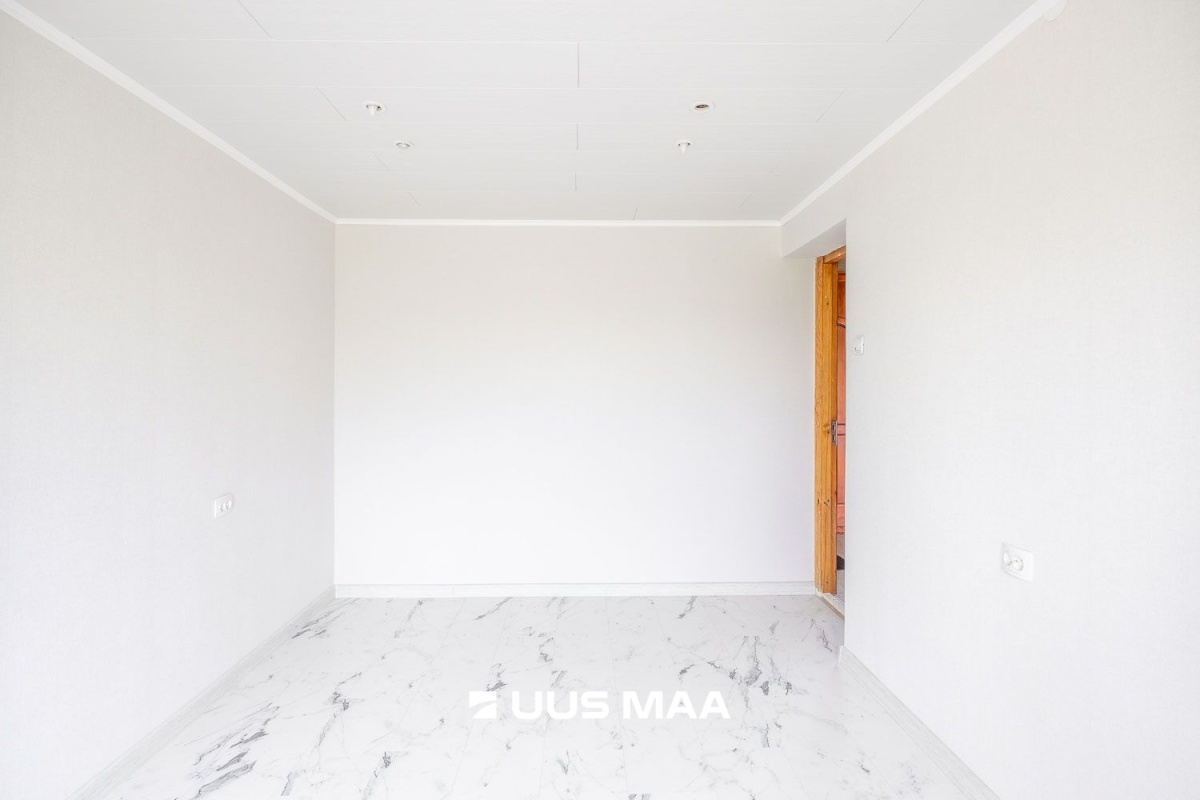 Põlva vald, Himmaste küla, Keskuse tee 15