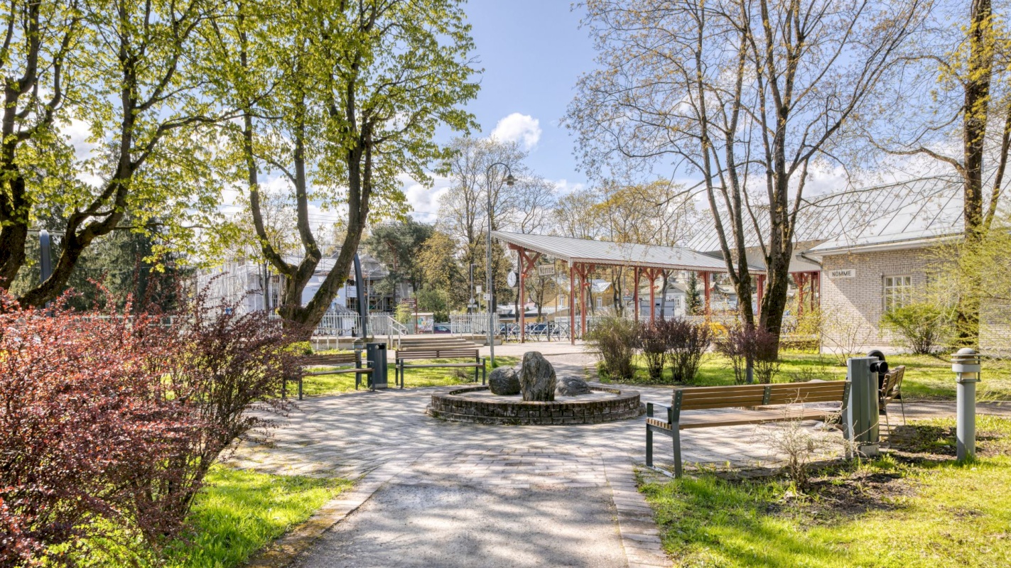 Tallinn, Nõmme linnaosa, Raudtee 52