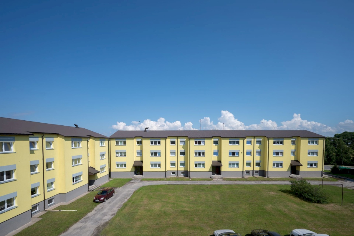Haapsalu linn, Uuemõisa küla, Haudejaama 22