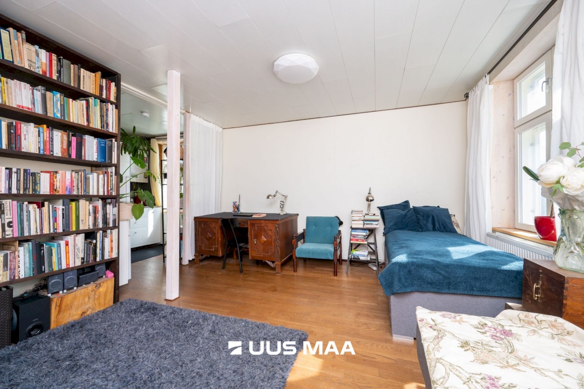 Tallinn, Kesklinna linnaosa, Uus Maailm, Saturni 6