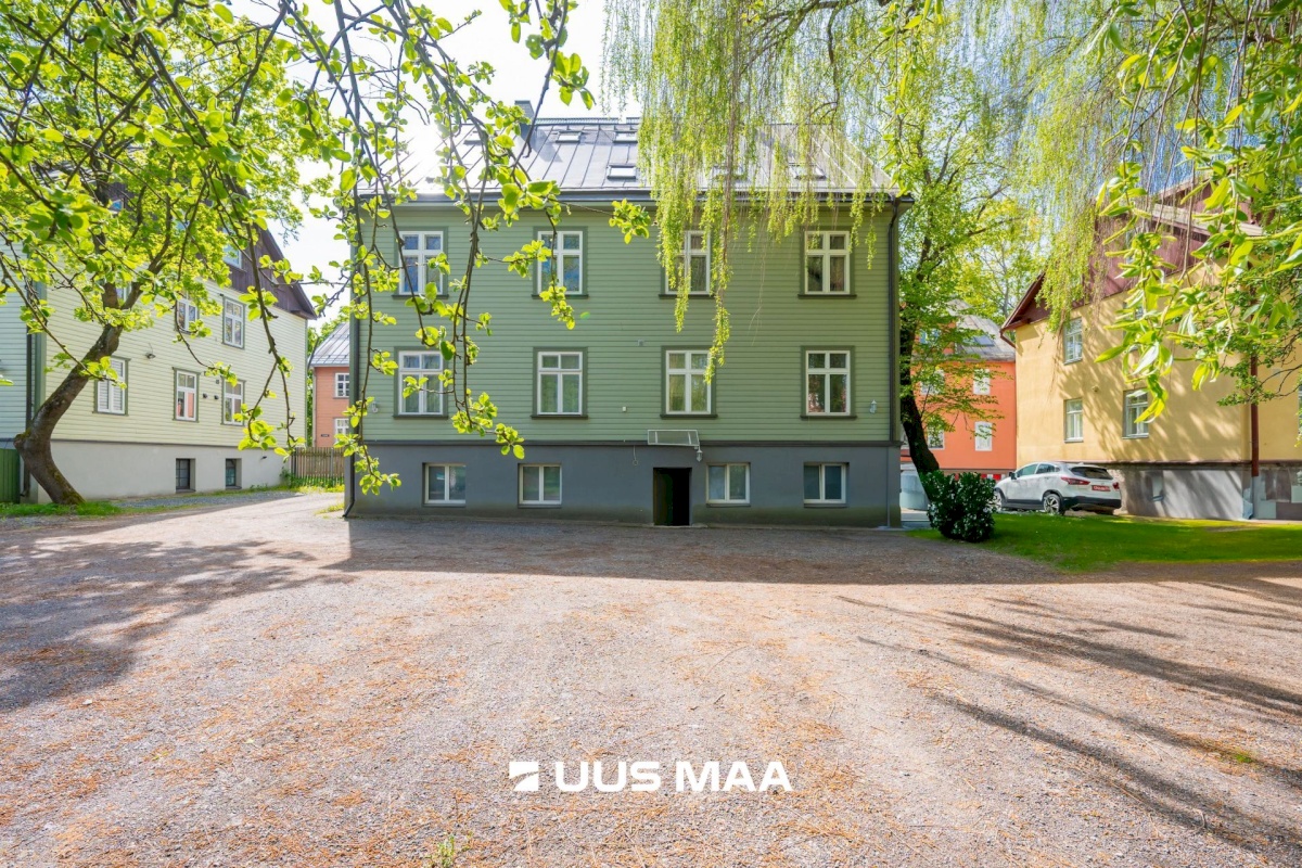 Tallinn, Kesklinna linnaosa, Uus Maailm, Saturni 6