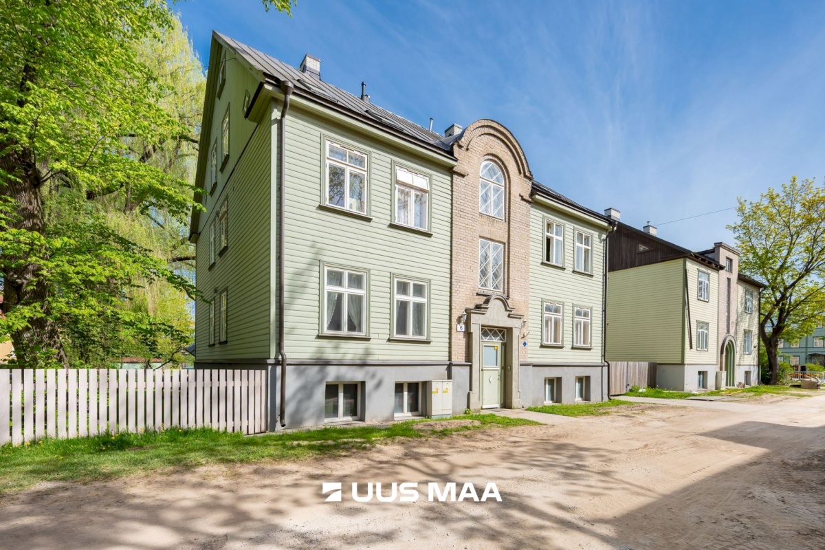 Tallinn, Kesklinna linnaosa, Uus Maailm, Saturni 6