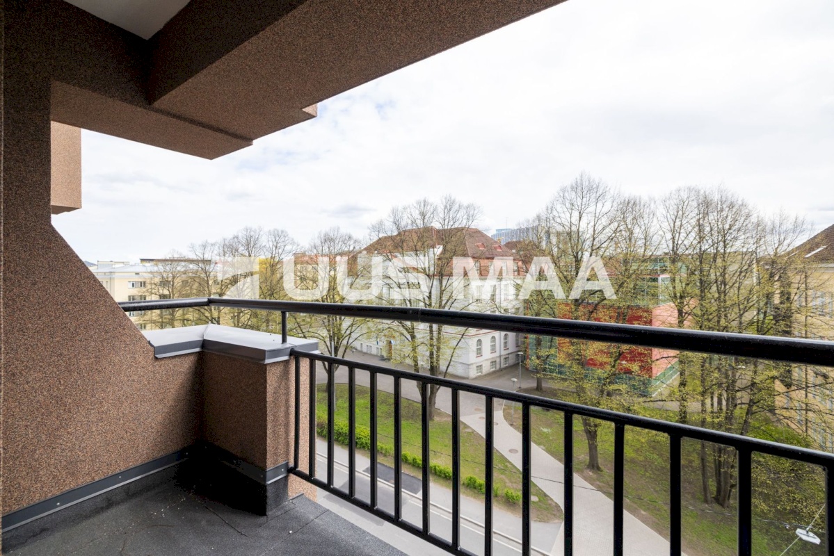 Tallinn, Kesklinna linnaosa, Raua, Pronksi 7