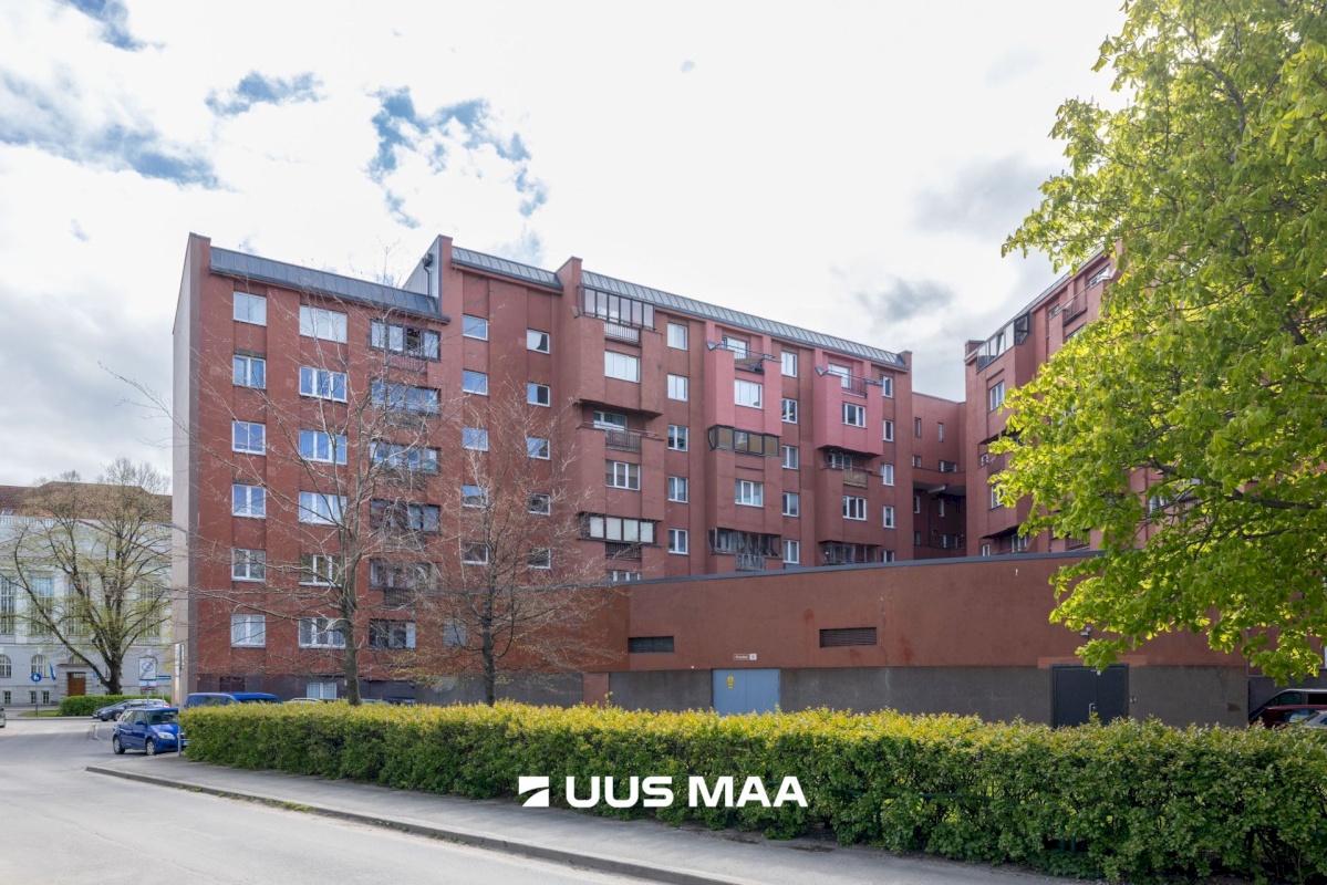 Tallinn, Kesklinna linnaosa, Raua, Pronksi 7