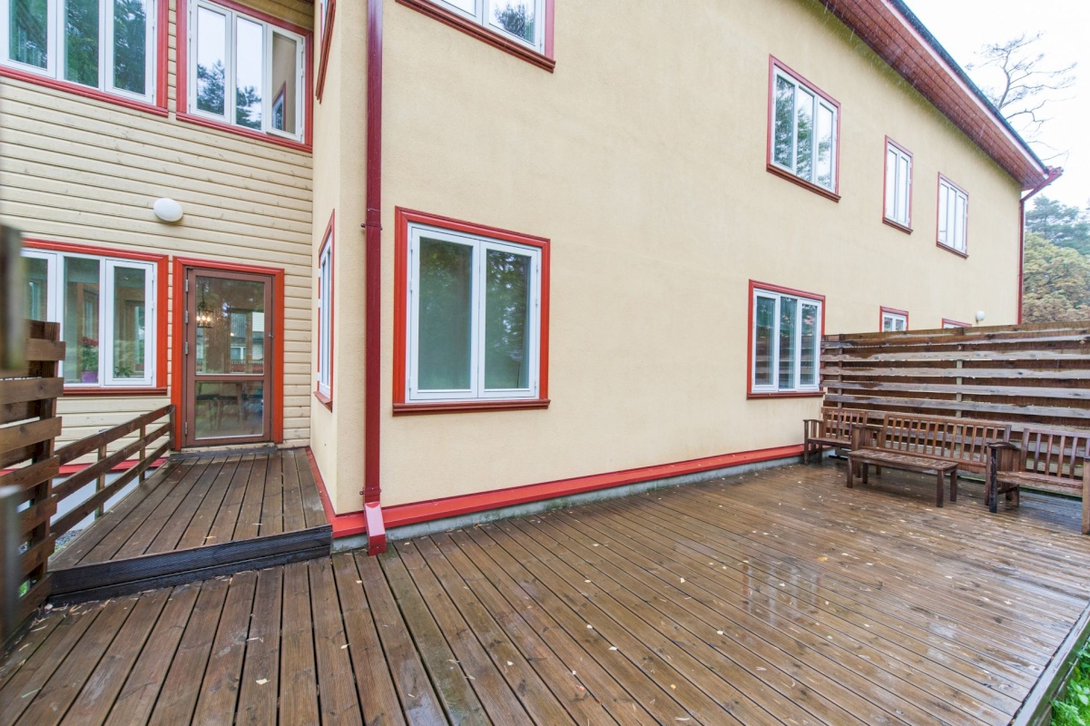 Tallinn, Nõmme linnaosa, Männiku tee 76