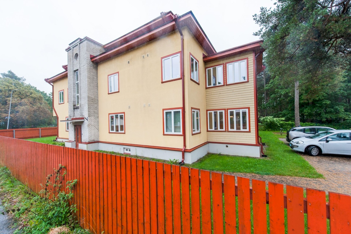 Tallinn, Nõmme linnaosa, Männiku tee 76