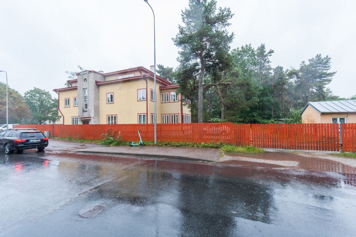 Tallinn, Nõmme linnaosa, Männiku tee 76