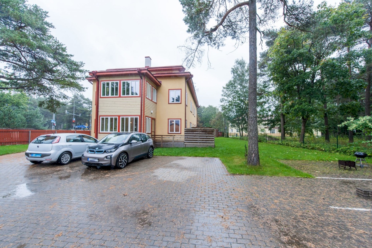 Tallinn, Nõmme linnaosa, Männiku tee 76