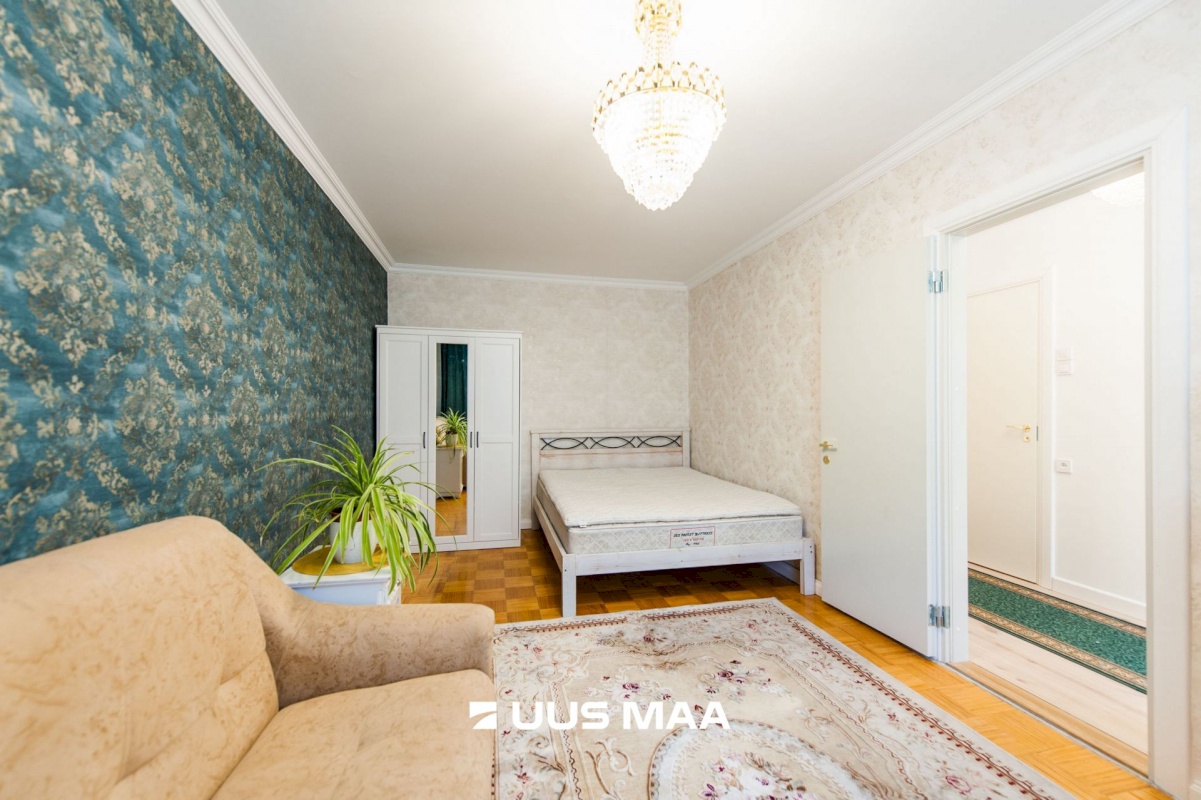 Tallinn, Lasnamäe linnaosa, Laagna, Pikri 10