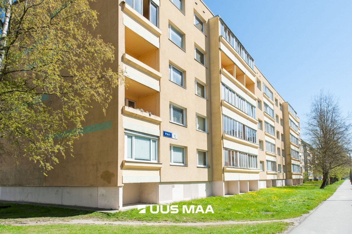 Tallinn, Lasnamäe linnaosa, Laagna, Pikri 10