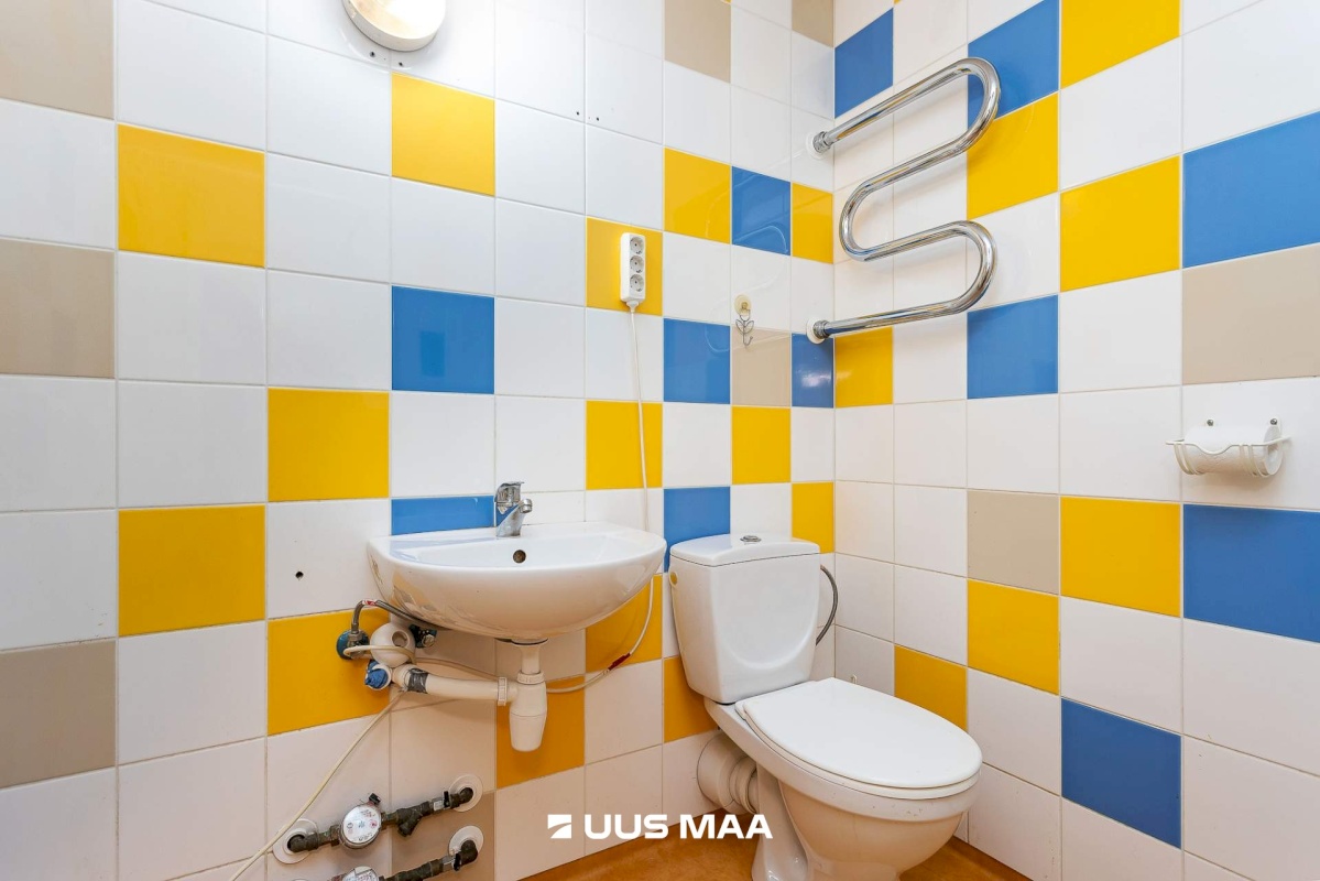 Lääne-Harju vald, Paldiski linn, Sadama tn 17