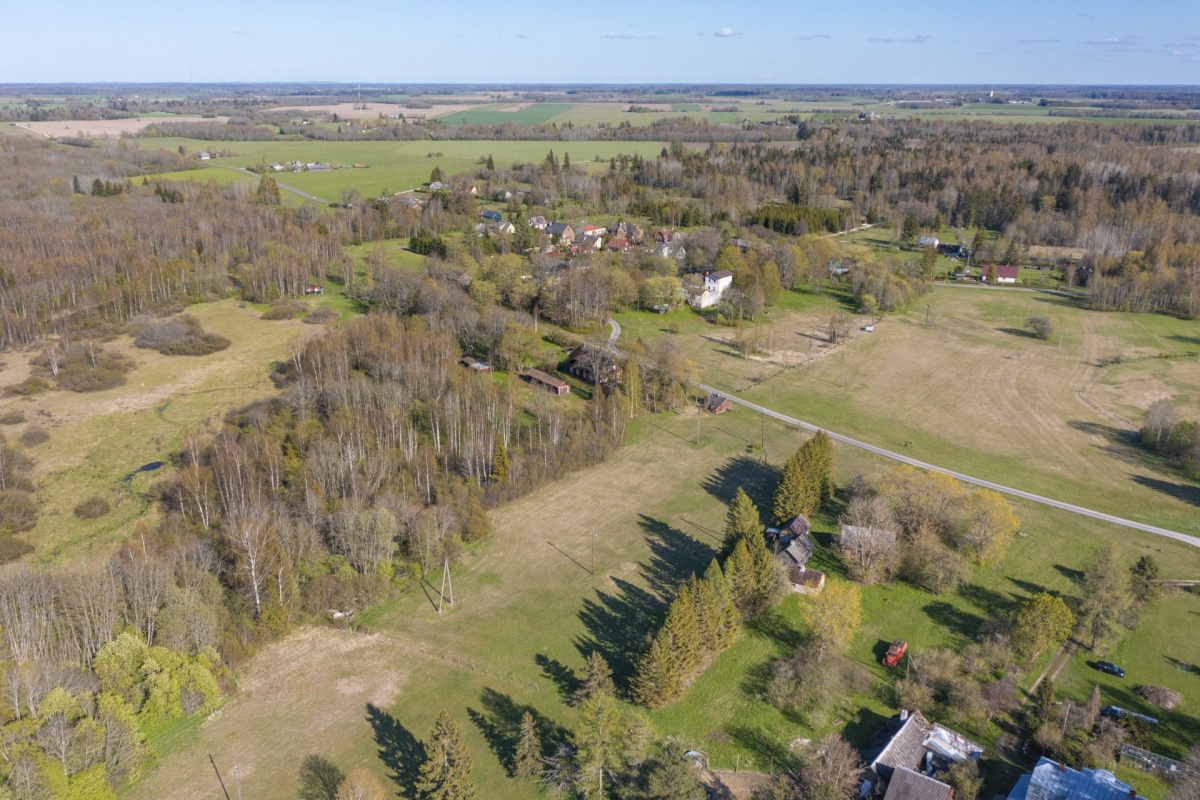 Järva vald, Esna küla, Roheline 3