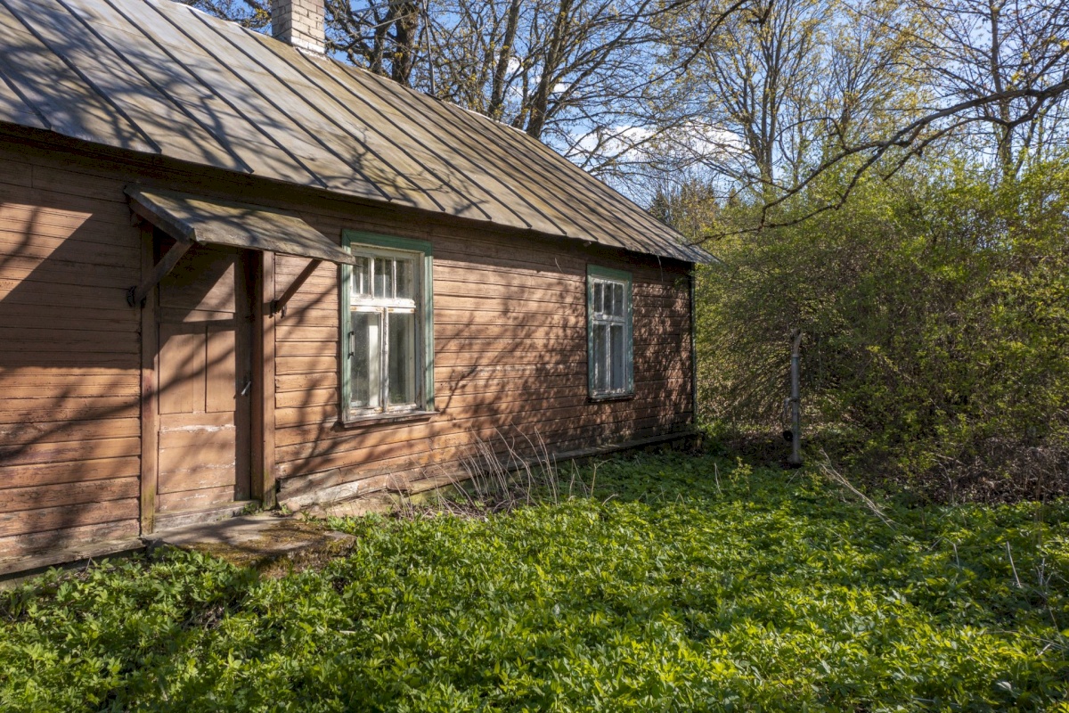 Järva vald, Esna küla, Roheline 3