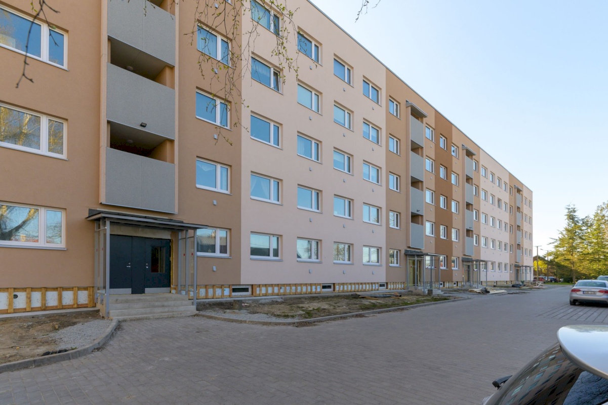 Rakvere linn, Võidu 84
