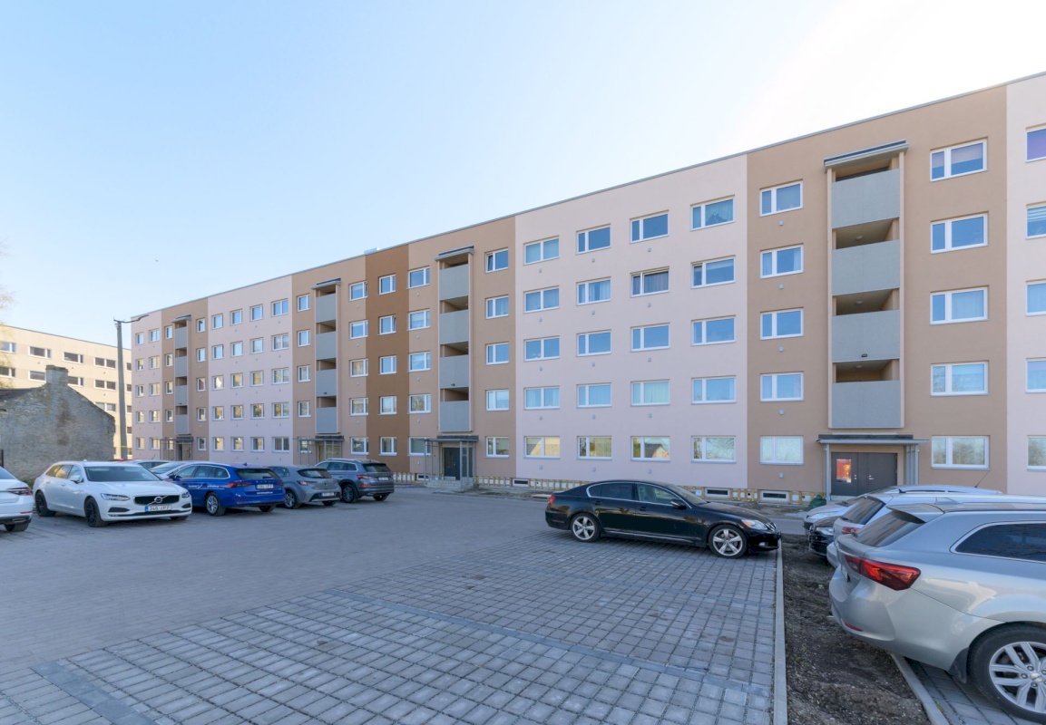 Rakvere linn, Võidu 84