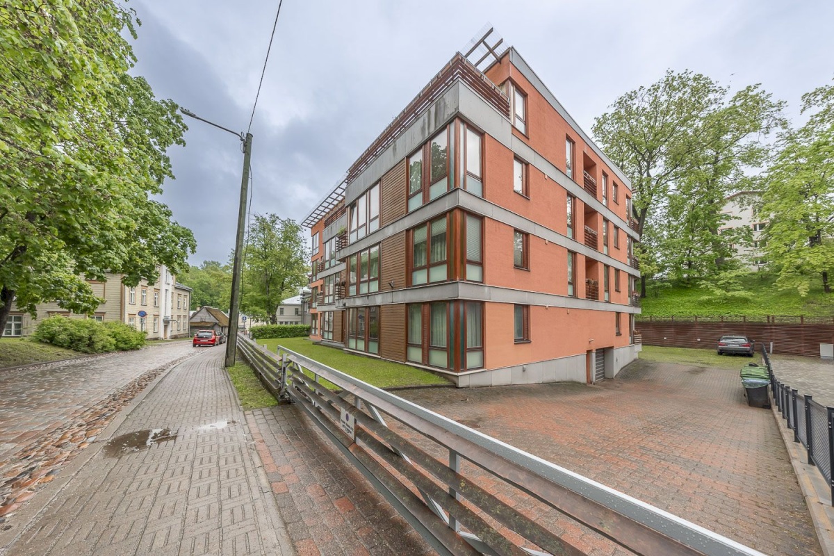Tartu linn, Tartu linn, Kesklinn, Vallikraavi 12