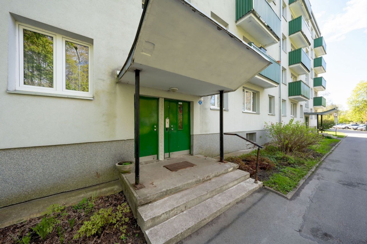 Tallinn, Mustamäe linnaosa, Mustamäe tee 122