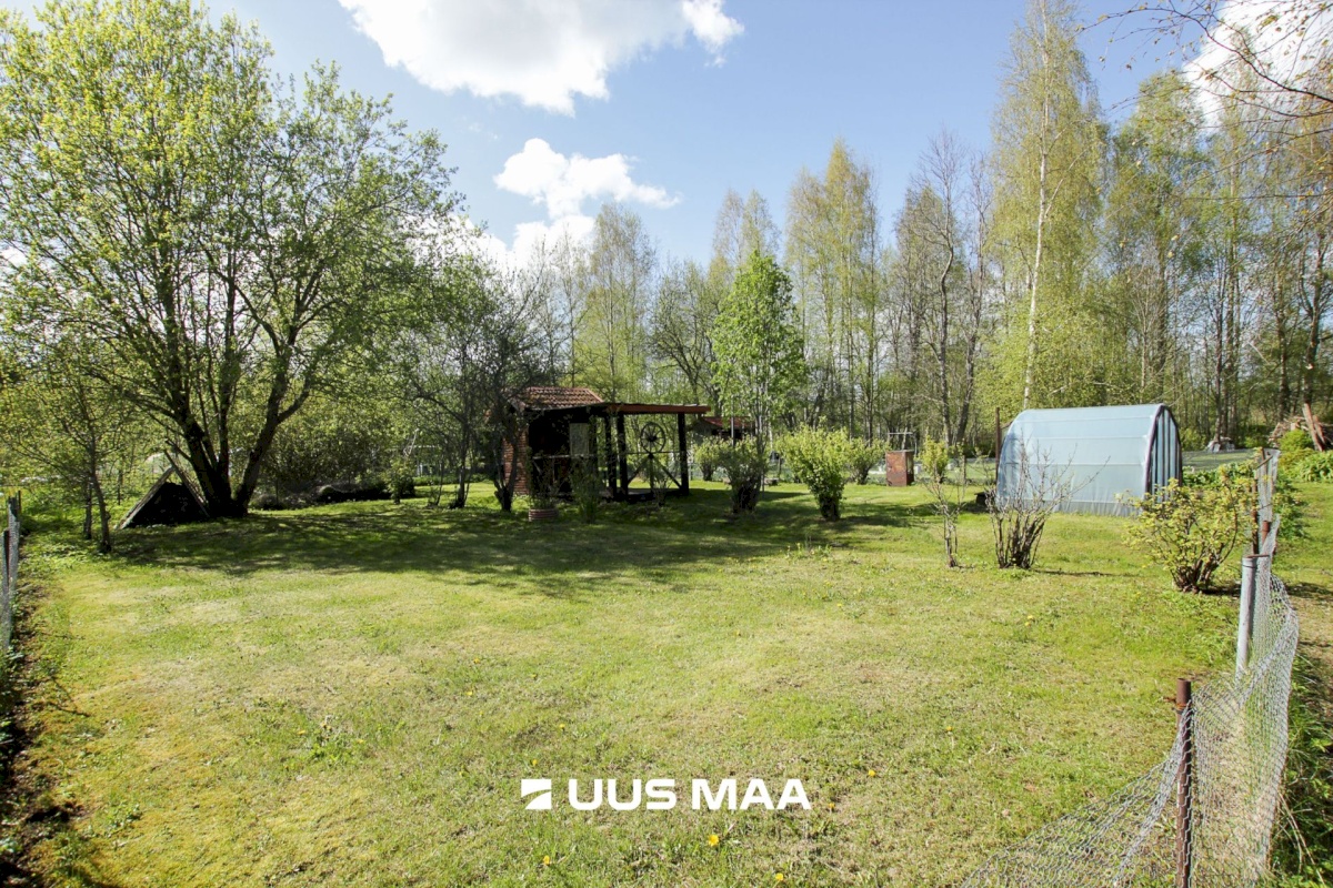 Pärnu linn, Seljametsa küla, Pustuski tee 12