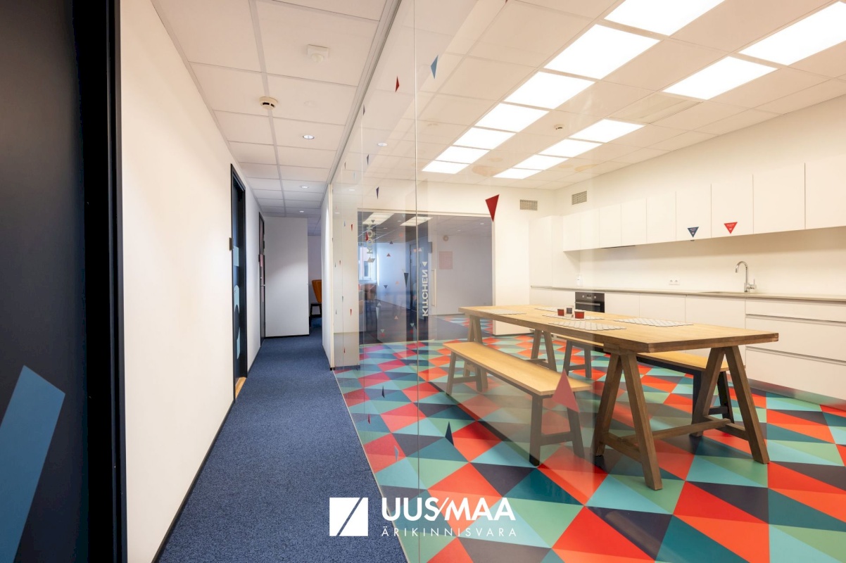 Tallinn, Kesklinna linnaosa, Sadama, Uus-Sadama 21