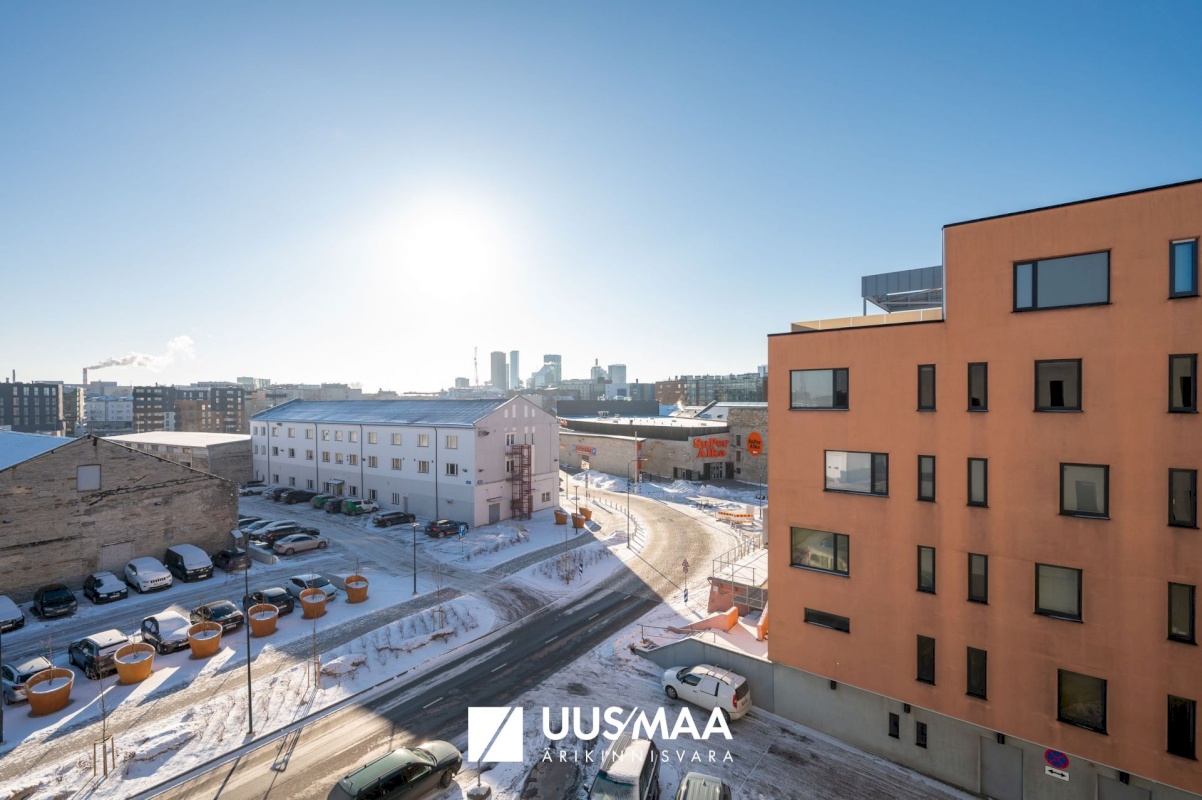 Tallinn, Kesklinna linnaosa, Sadama, Uus-Sadama 21